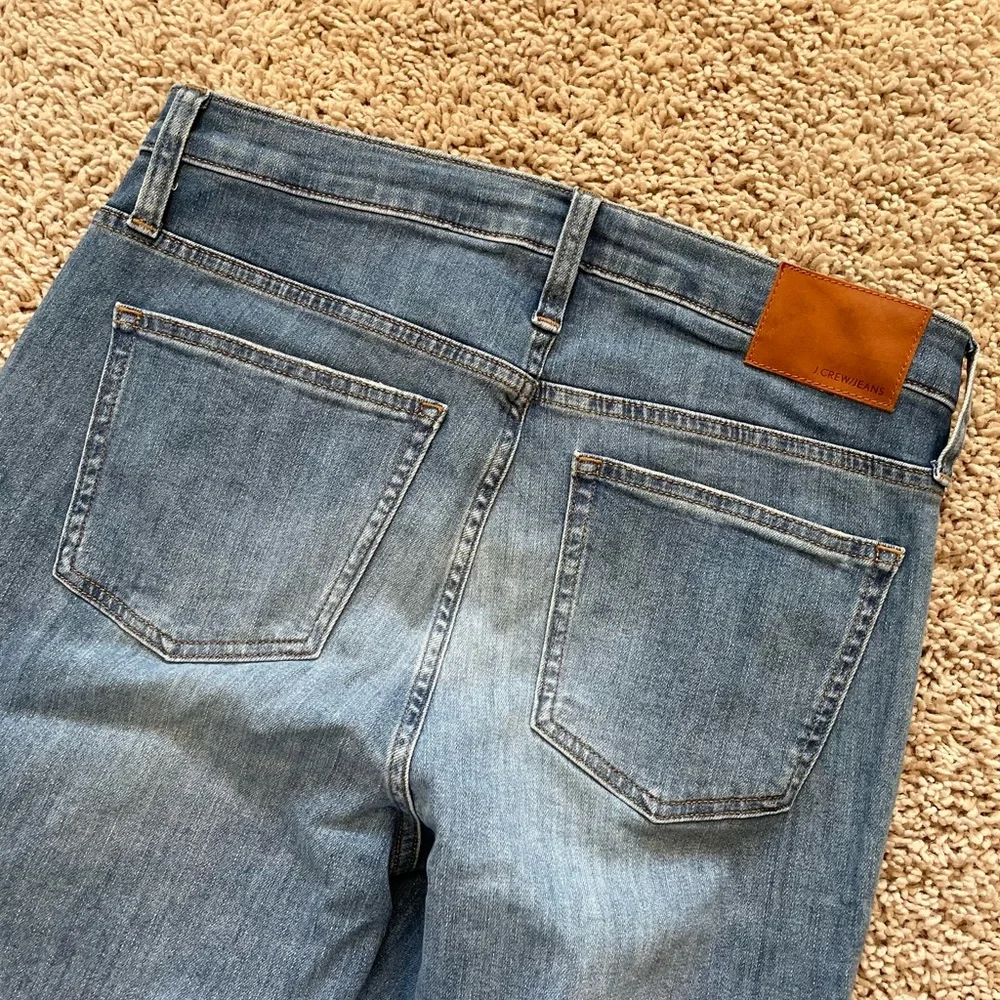 J Crew Vintage Straight Eco Jean in Medium Wash Size 29 - Picture 6 of 16